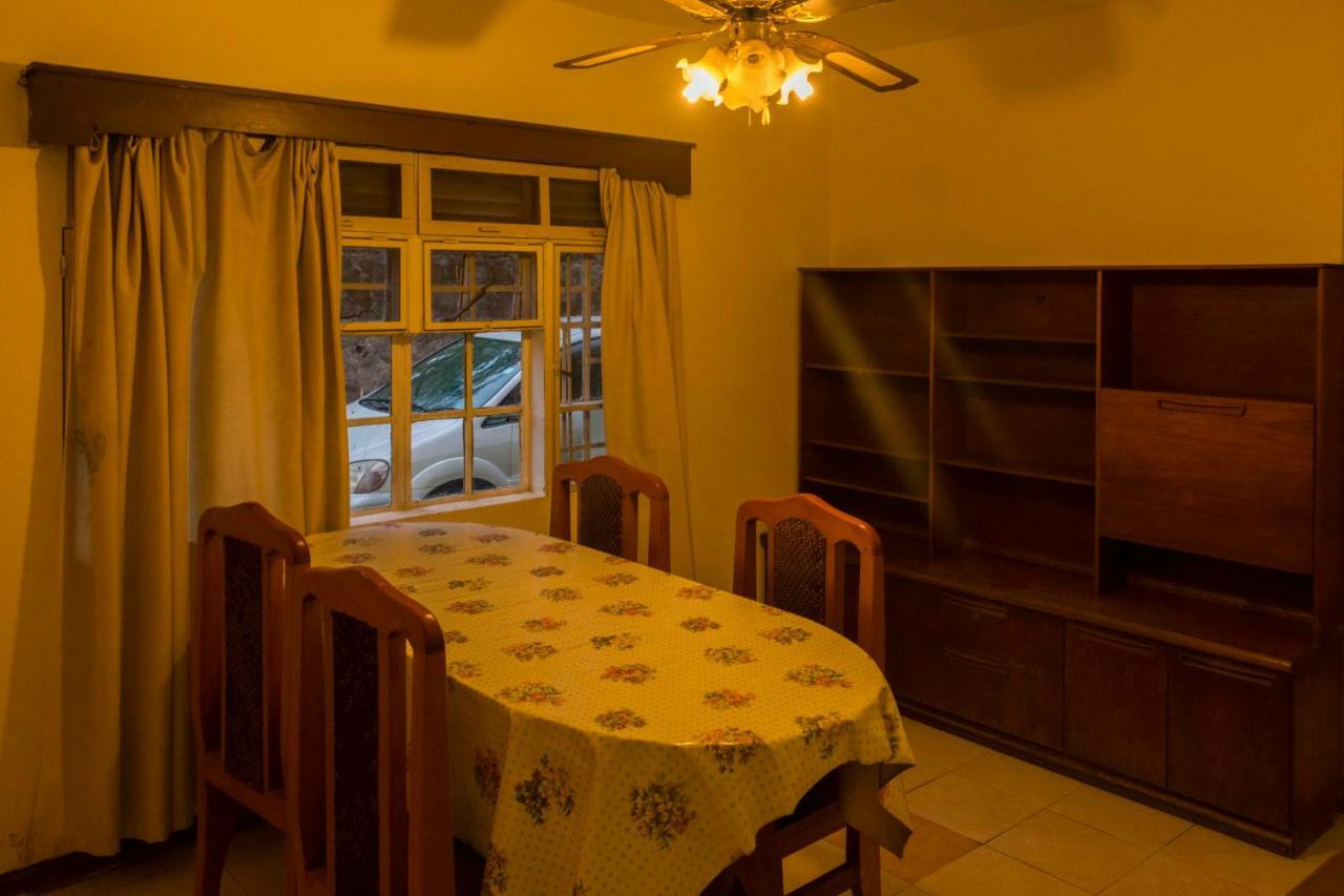 Sunrise Apartments Hotel Fort Portal Luaran gambar