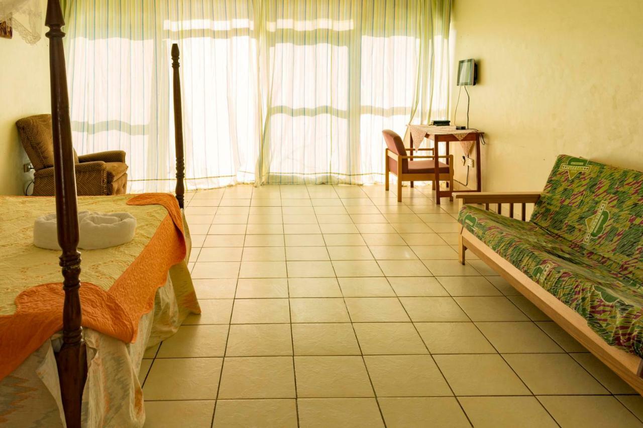 Sunrise Apartments Hotel Fort Portal Luaran gambar