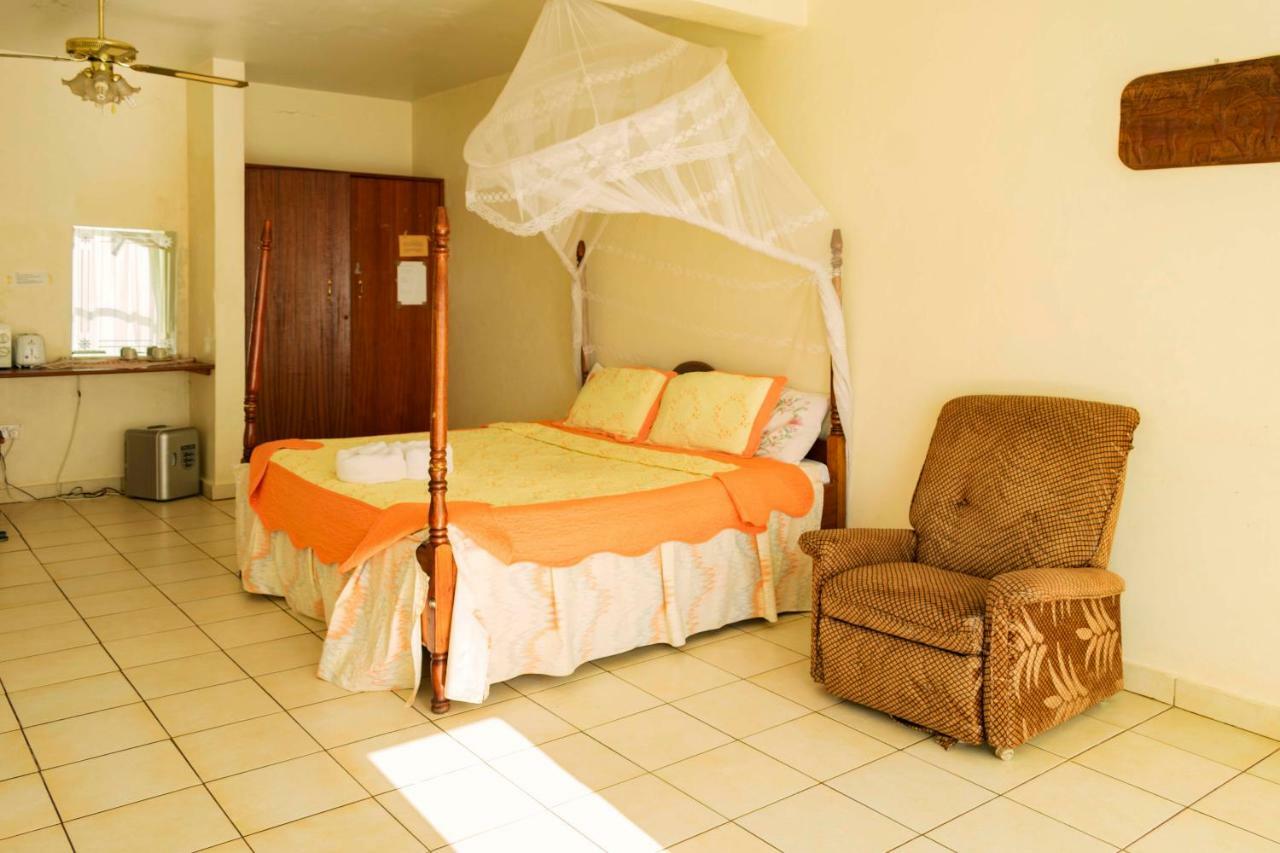 Sunrise Apartments Hotel Fort Portal Luaran gambar