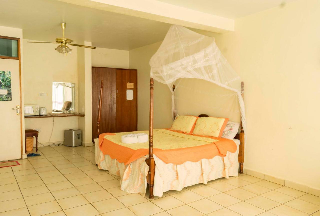 Sunrise Apartments Hotel Fort Portal Luaran gambar